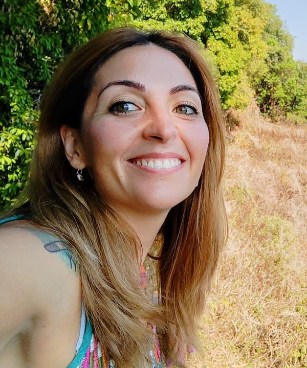 Ana, cofundadora de La Tribu Viajera y propietaria de Viajes Piquero Azul